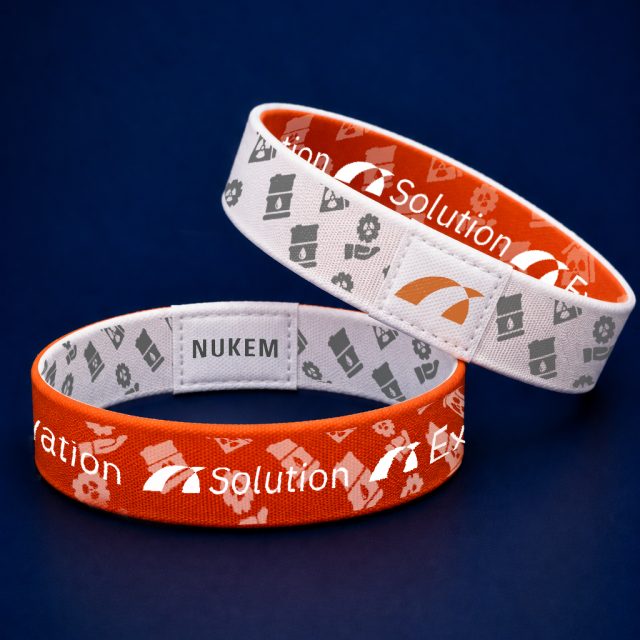 NUKEM Armbänder in Orange und Weiß von ARMARI