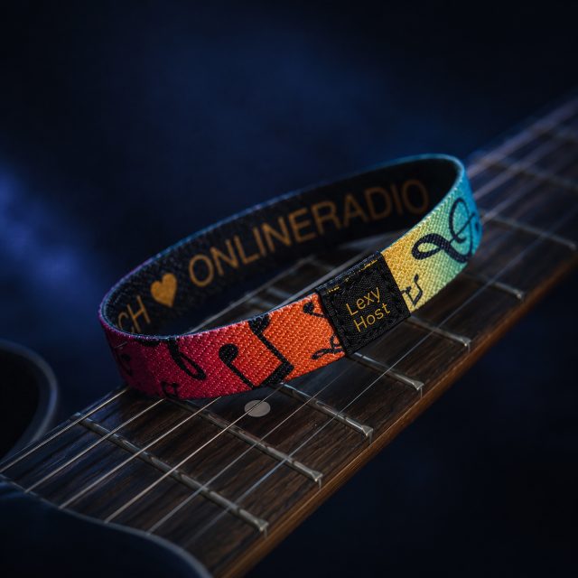 Online-Radio Armband von ARMARI